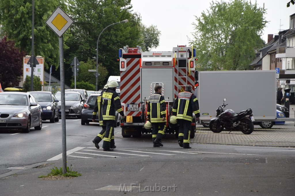 Einsatz BF Koeln Koeln Brueck Bruecker Mauspfad P62.JPG - Miklos Laubert